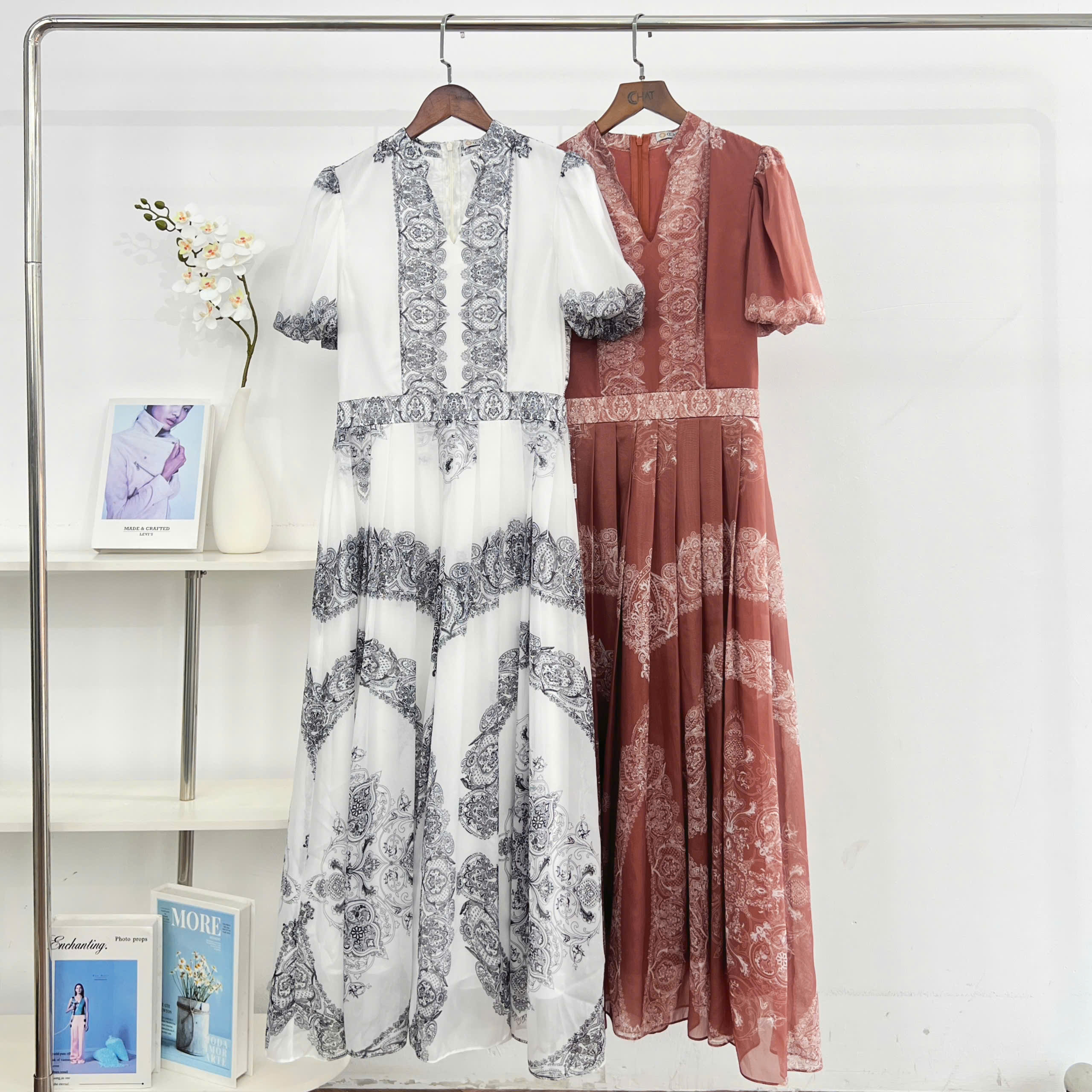 Mô tả Đầm Nữ 𝐂𝐂𝐇𝐀𝐓 Dáng Xòe Ly Họa Tiết Crystal Chất Liệu Voan Mềm Mại 15VNV5001XT - 4