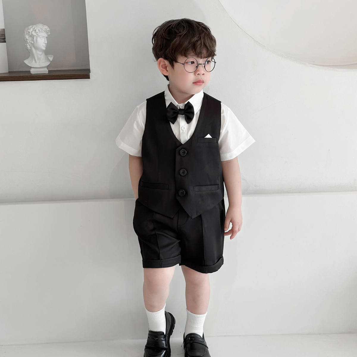 Bé trai mặc Set Bộ Gile Fbaby dự tiệc
