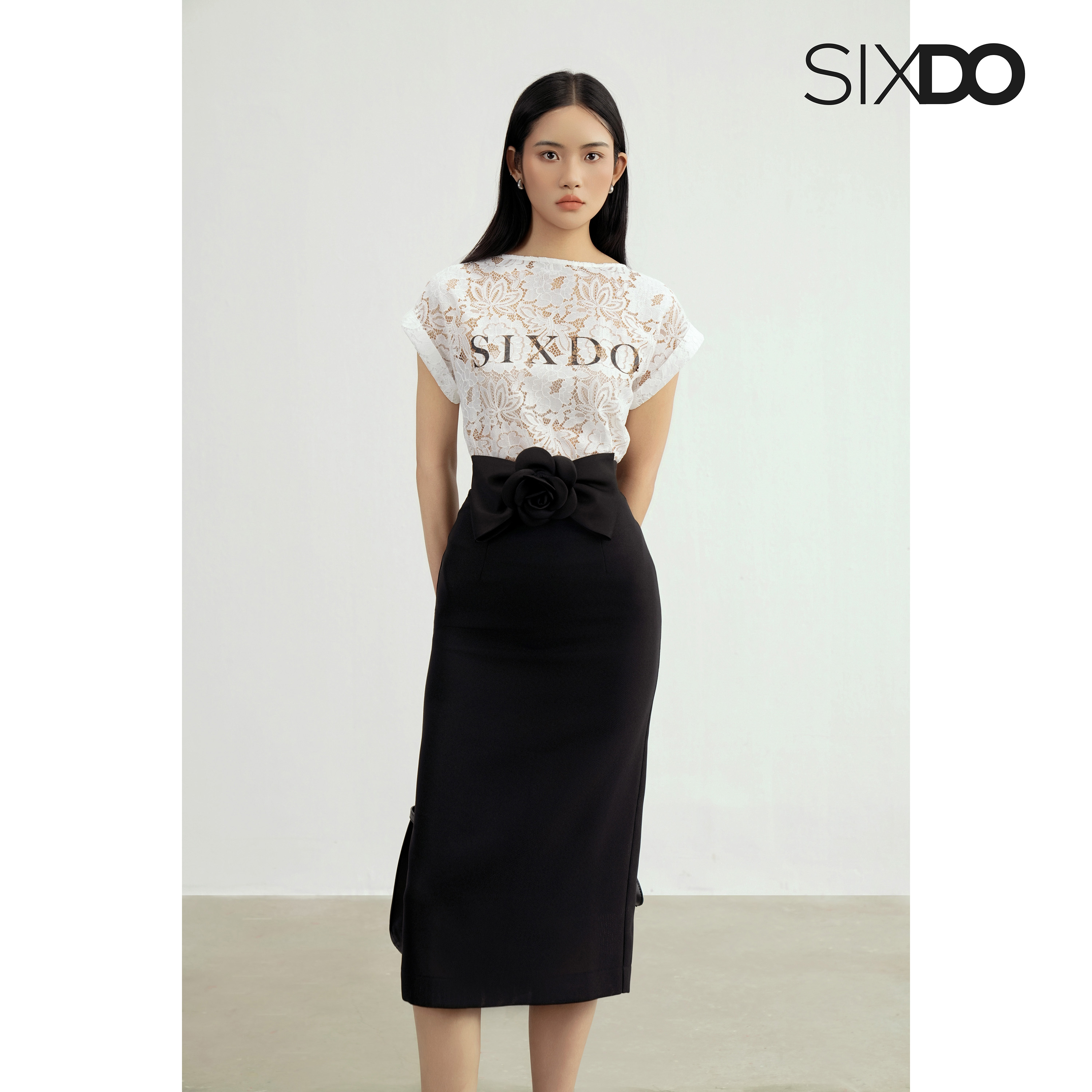 Mô tả Áo ren nữ cổ thuyền SIXDO (White Print Sixdo Lace Blouse) - 1