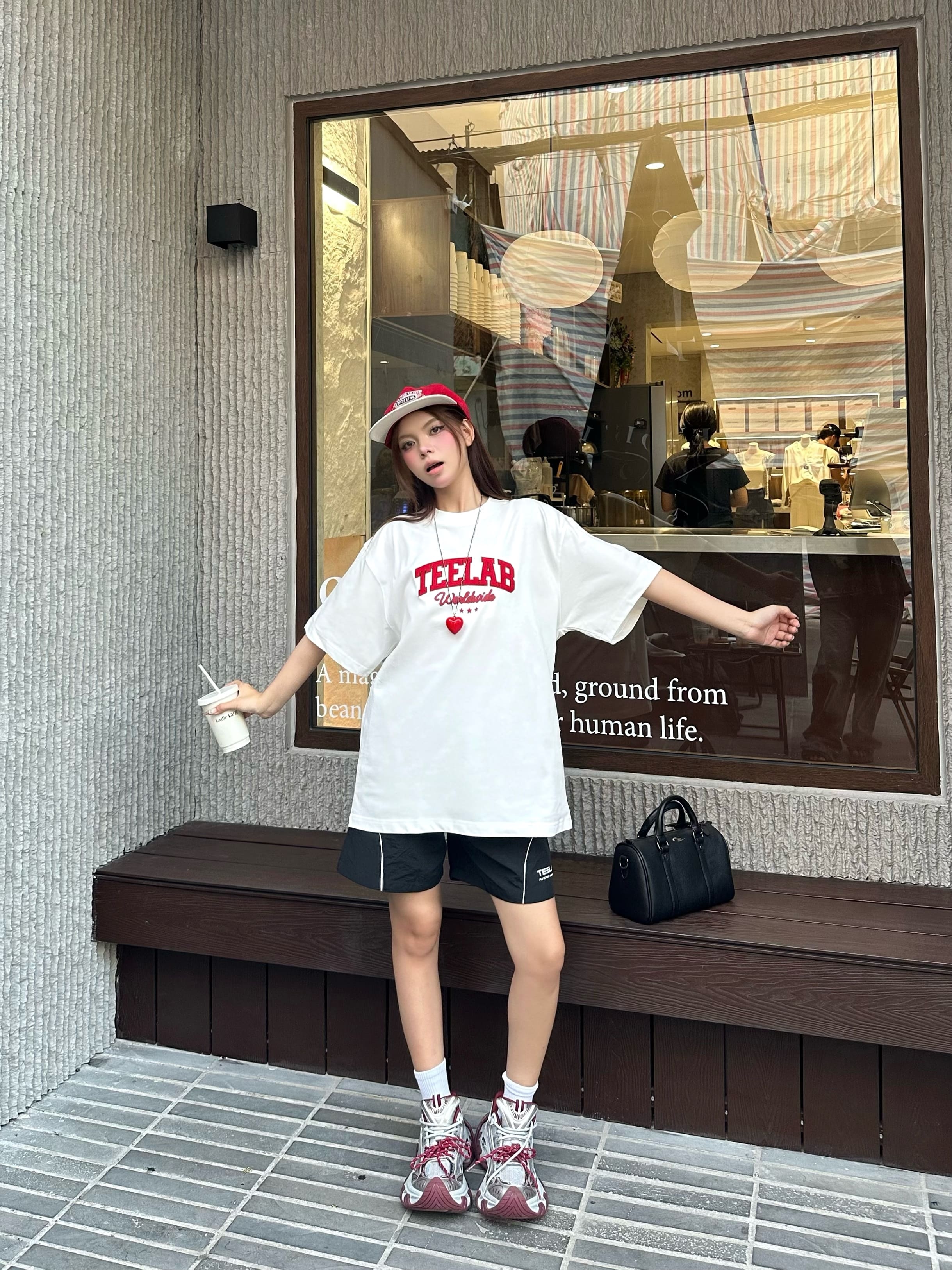 Mô tả Áo Thun Thêu Teelab Basic Logo Form Rộng 8 Màu Hot Trend Unisex Local Brand TS324 - 4