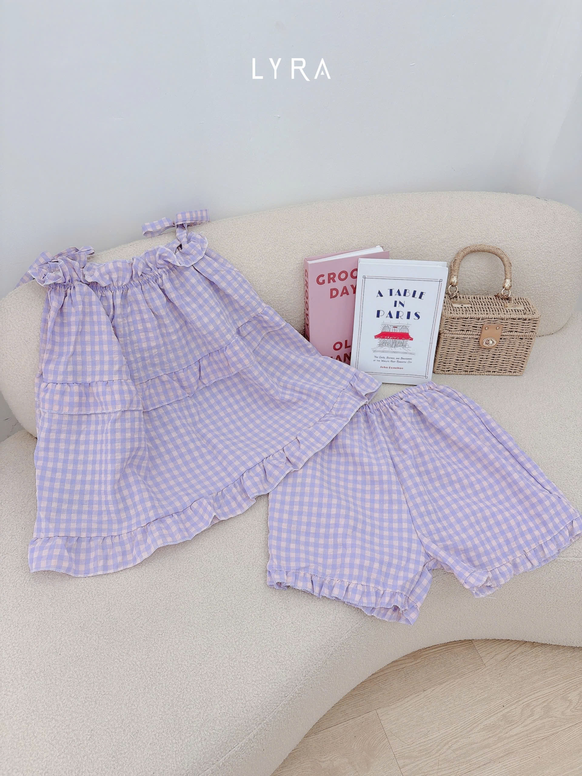Mô tả LYRA - Bộ đồ ngủ hè 2 dây thắt nơ dáng babydoll, set đũi pijama họa tiết caro freesize thoải mái thoáng mát - LWNSE011 - 5
