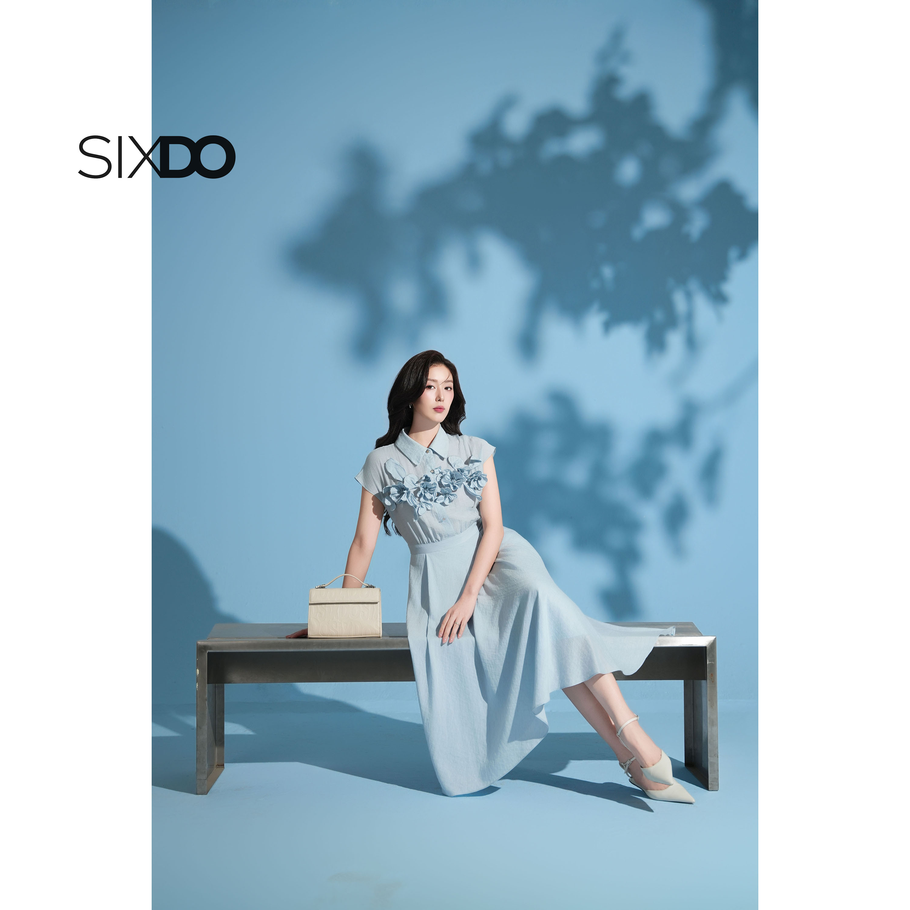 Mô tả Đầm xoè xanh cổ đức phối hoa 3D SIXDO (Light Blue 3D Flower Organza Flared Dress) - 2