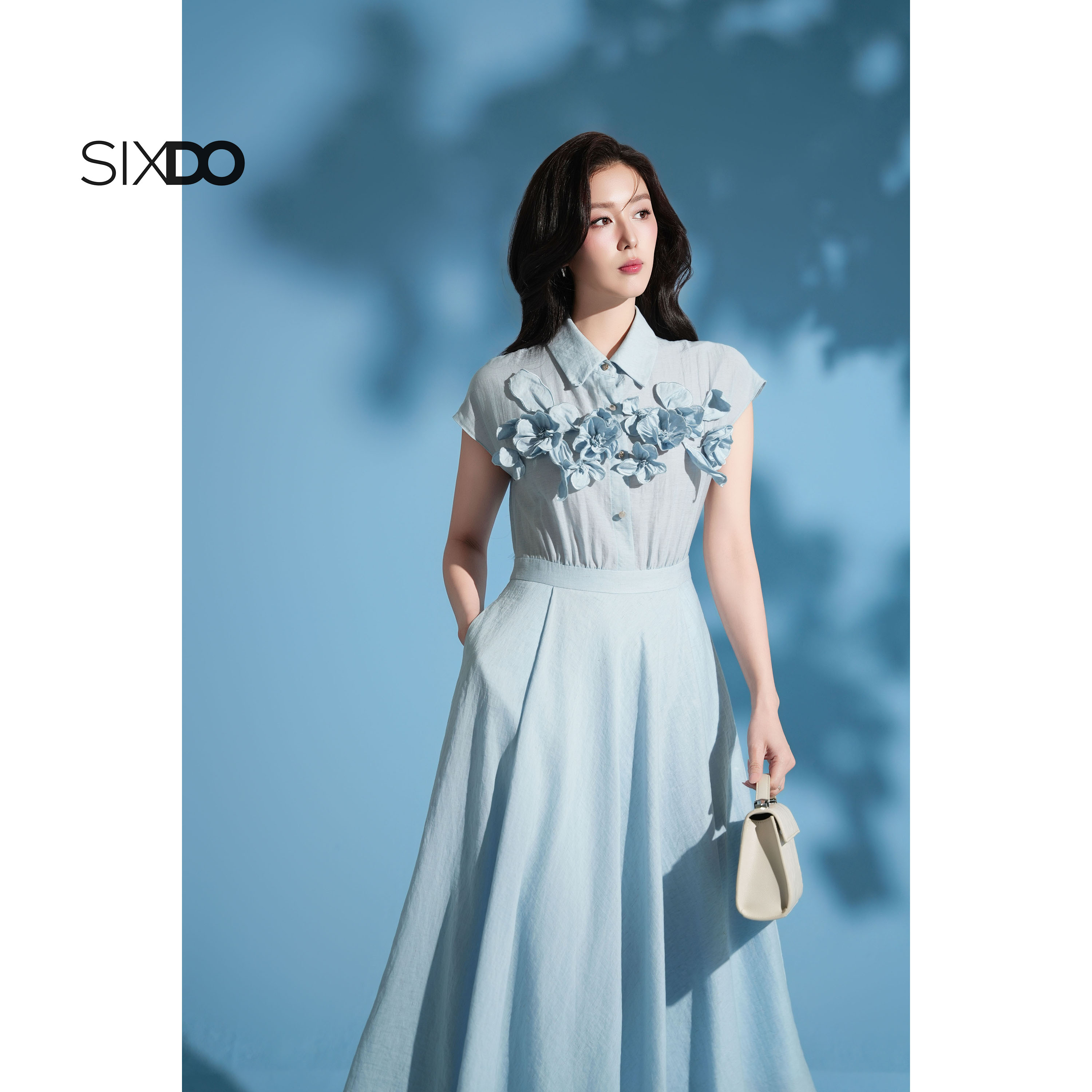 Mô tả Đầm xoè xanh cổ đức phối hoa 3D SIXDO (Light Blue 3D Flower Organza Flared Dress) - 3