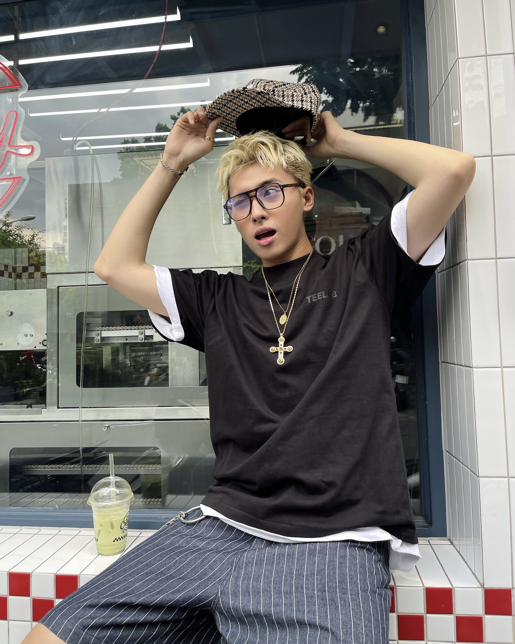 Mô tả Áo Thun Teelab Star Tshirt Form Rộng Cotton 250gsm Local Brand Unisex TS326 - 1