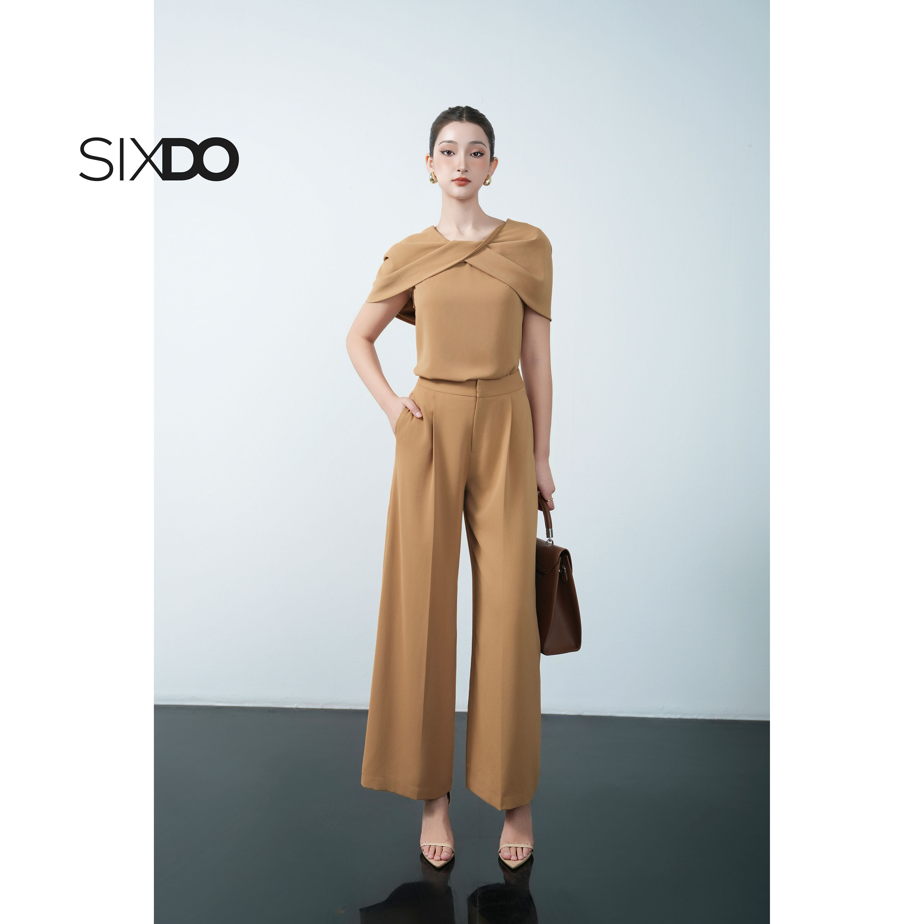 Mô tả Quần nữ nâu công sở SIXDO (Light Brown Silk Loose Pants) - 1