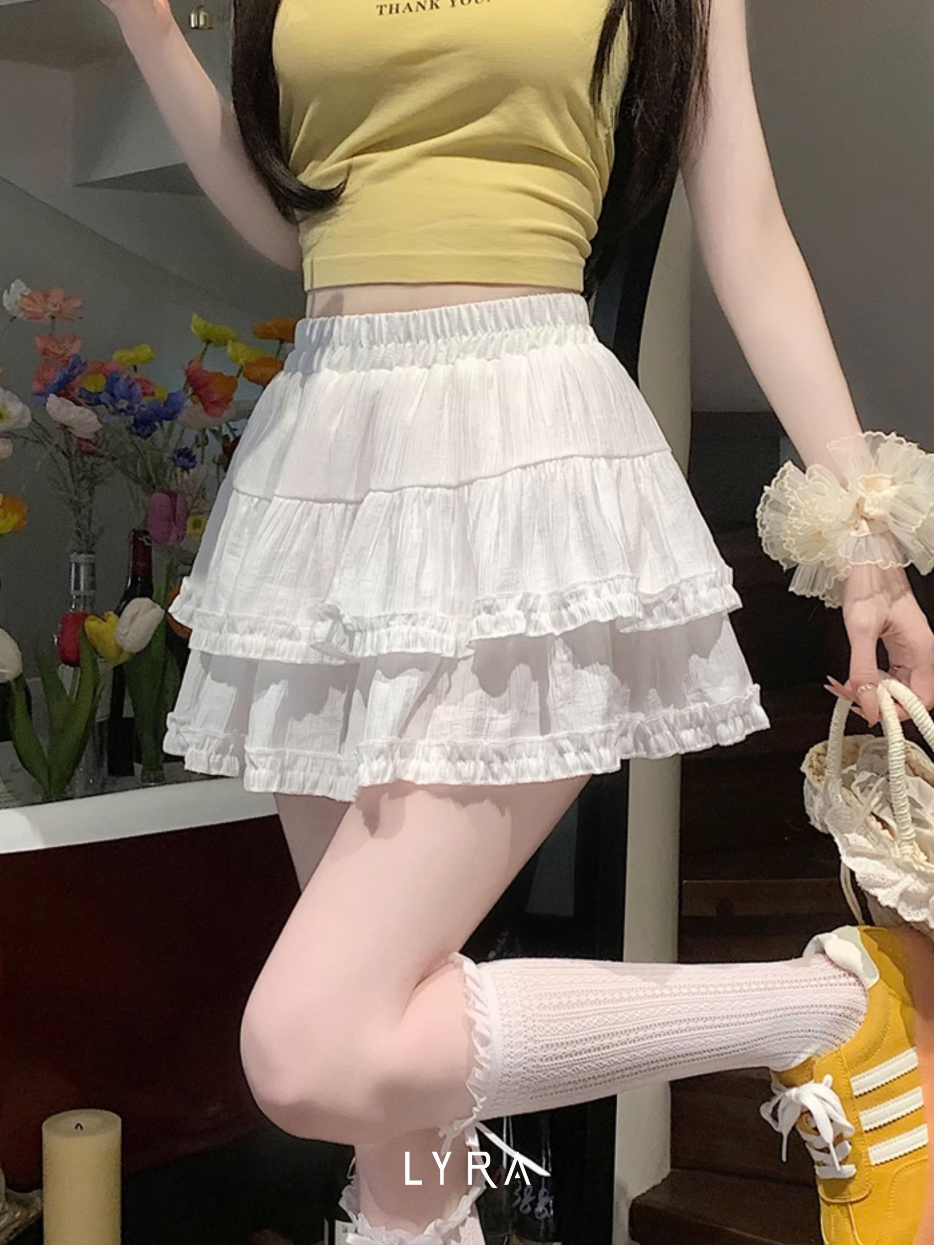 Mô tả LYRA - Chân váy ngắn 2 tầng phồng xòe phối viền ren cạp chun nhiều màu dễ phối đồ - CSYCN0220 - 3