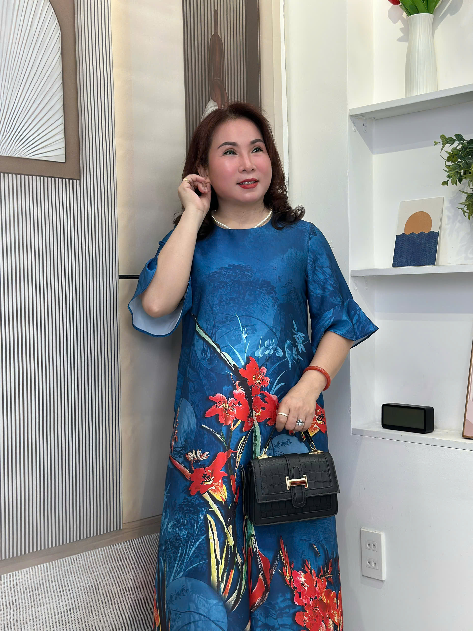 Mô tả Đầm Trung Niên MAI THY, Kiểu Váy Ngắn Tay In 3D Cho Mẹ Đi Tiệc Lịch Sự | Thời Trang Trung Niên U60 - 2