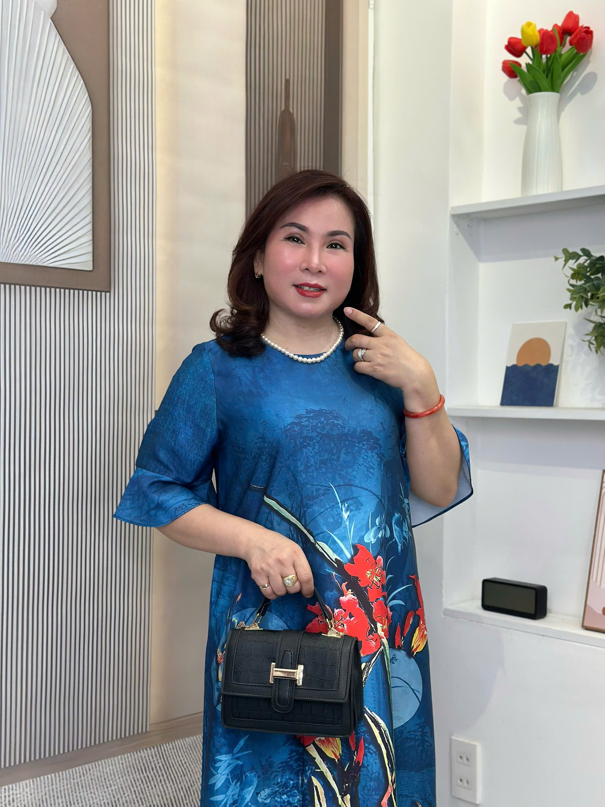 Mô tả Đầm Trung Niên MAI THY, Kiểu Váy Ngắn Tay In 3D Cho Mẹ Đi Tiệc Lịch Sự | Thời Trang Trung Niên U60 - 1