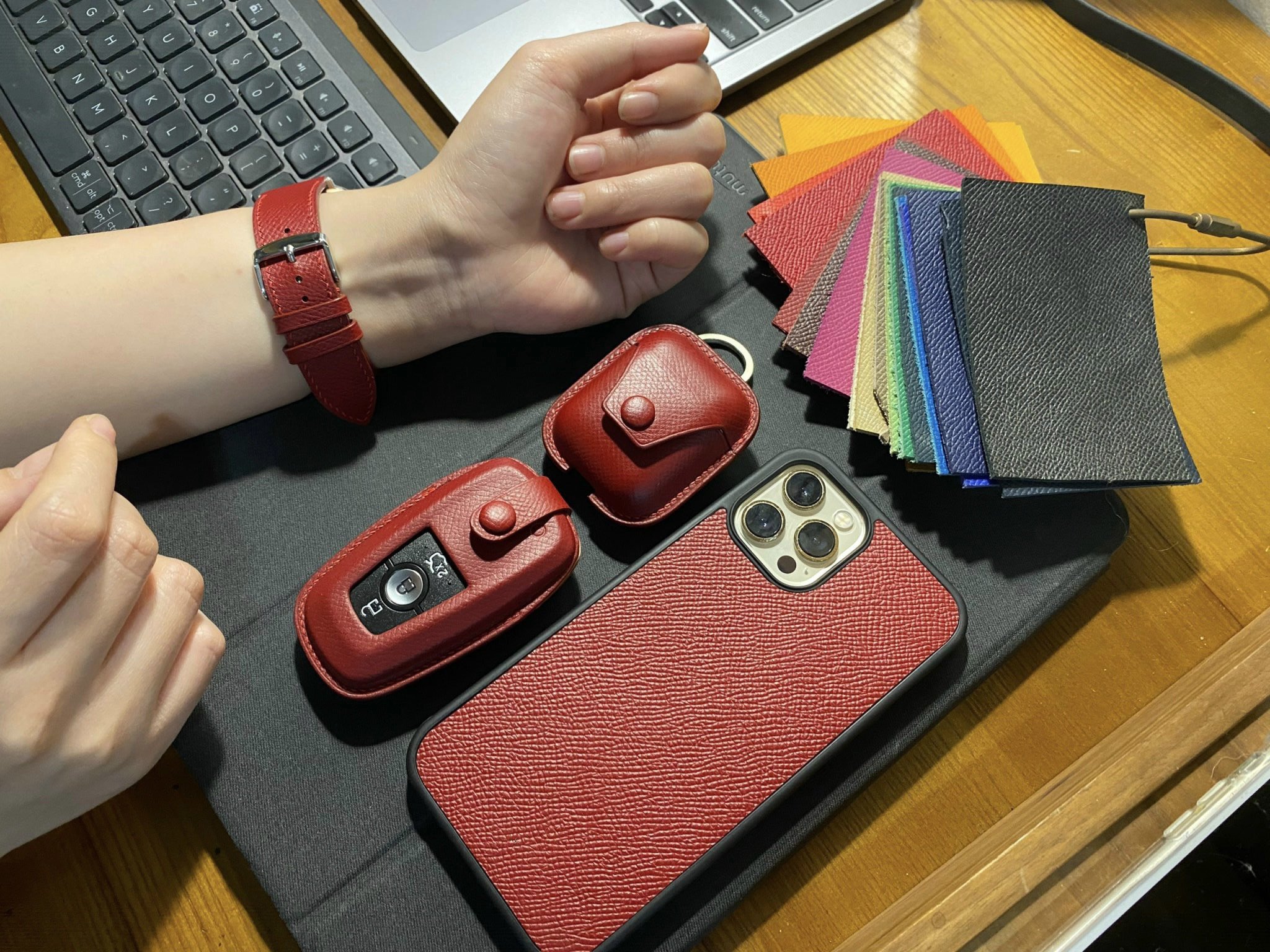 Mô tả Ốp lưng Samsung thủ công da epsom cao cấp phối màu, viền TPU chống sốc OP104 Bụi Leather - 1