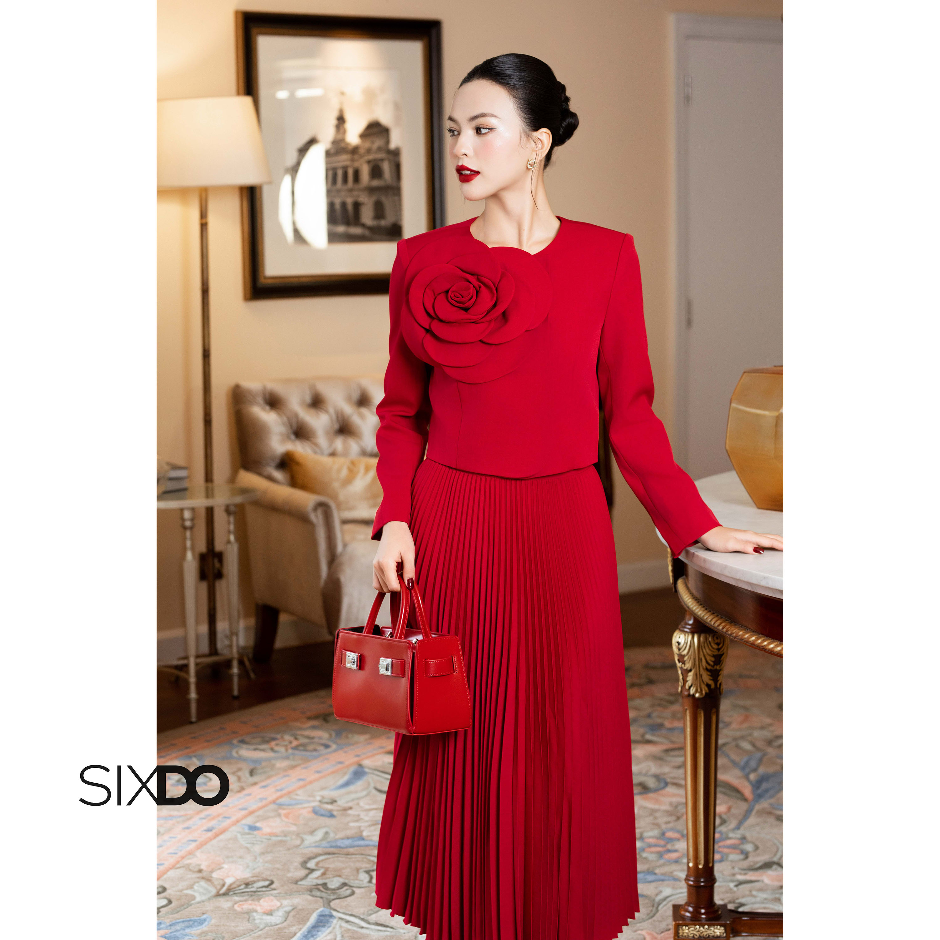 Mô tả Chân váy tuýt xi dáng xòe xếp li SIXDO (Red Pleated Tuytsi Flared Skirt) - 2
