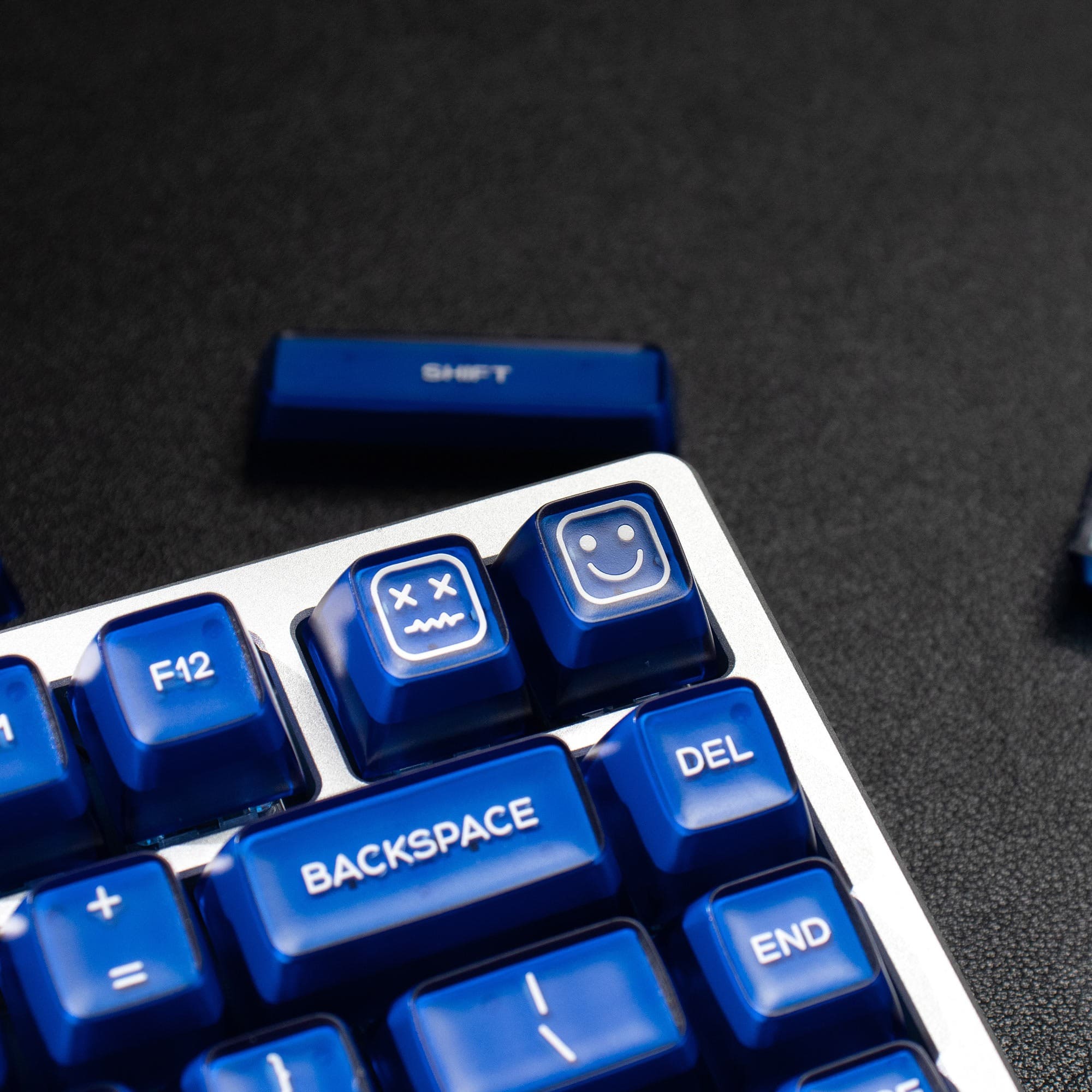 Keycap Mintcaps SA Blue PBT doubleshot | Shopee Việt Nam