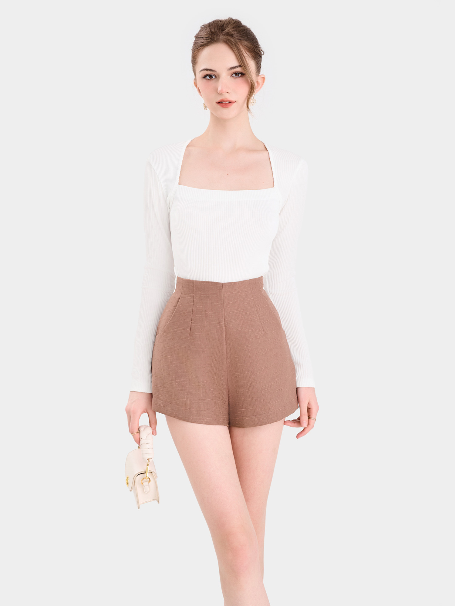 Mô tả Quần Short MARC FASHION Linen Túi Xéo Nhấn Li Trước - CBST015424 - 1