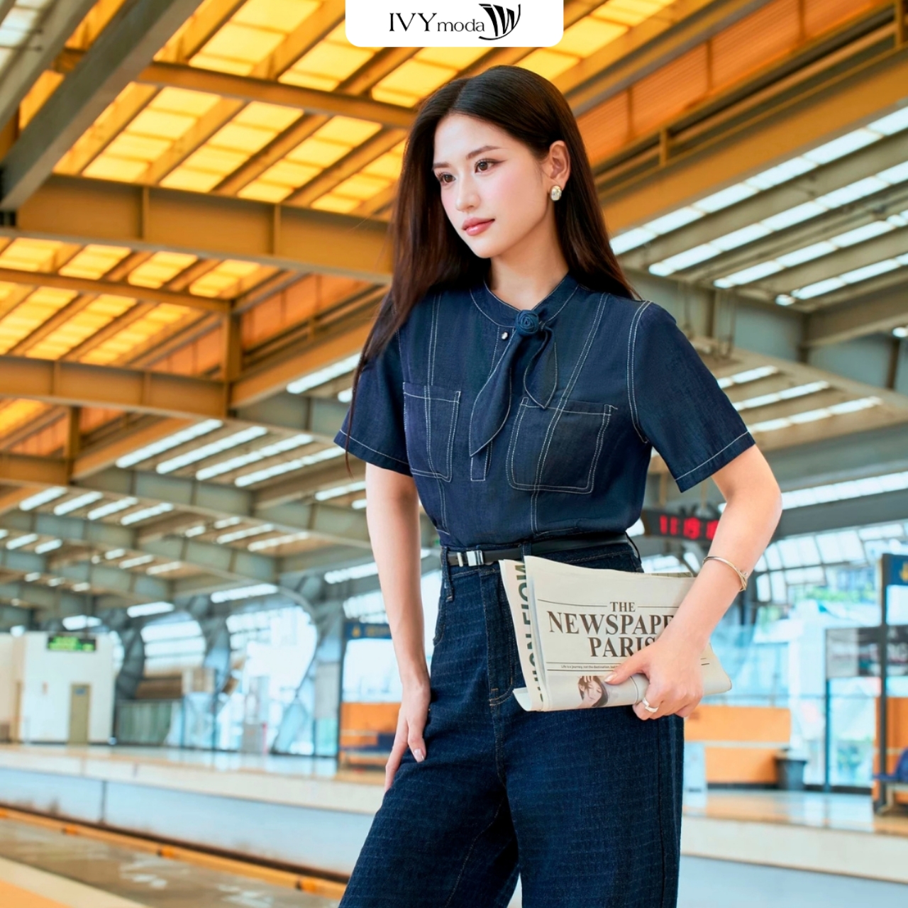 Mô tả Soft denim - Áo sơ mi cổ nơ bo gấu, Áo công sở nữ IVY moda MS 16B0098 - 2