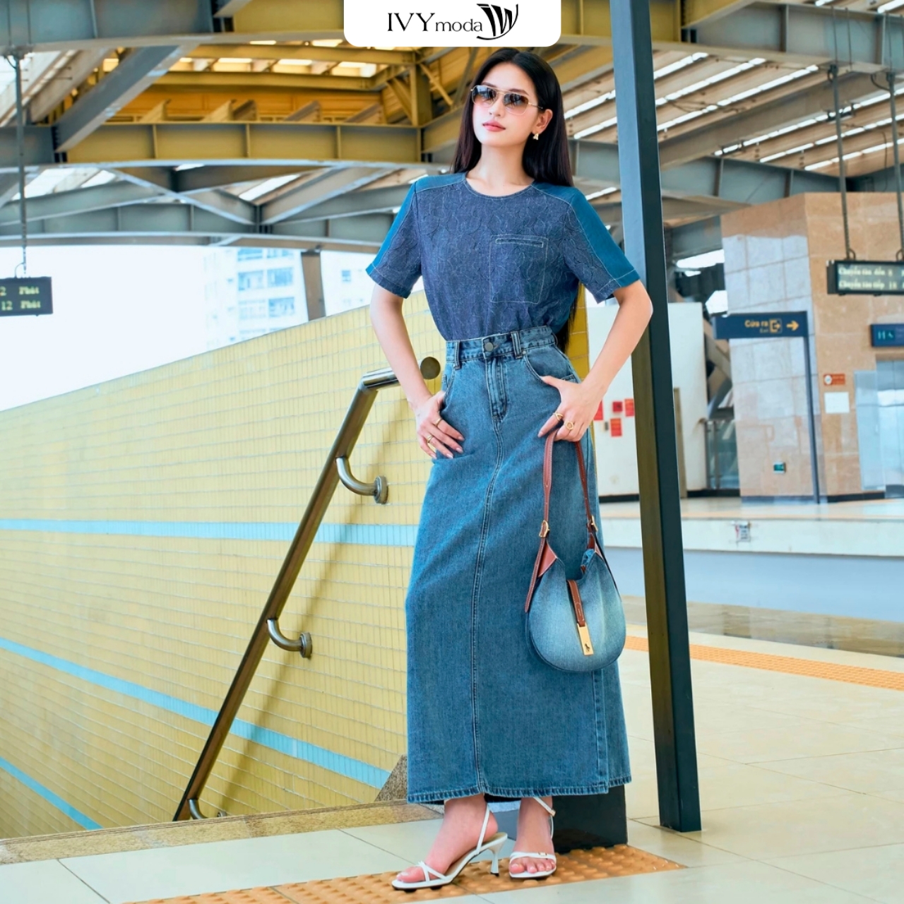Mô tả A-Line Denim Skirt - Chân váy Jeans, Chân váy công sở dạo phố nữ IVY moda MS 32M9084 - 2