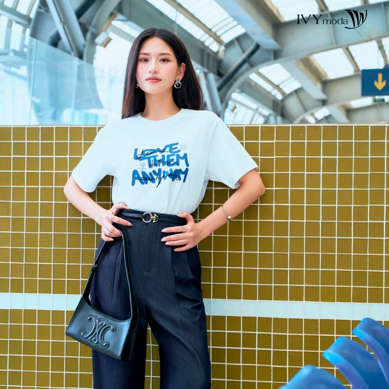 Mô tả Graphic Tee - Áo thun cotton nữ in chữ , Áo basic trẻ trung dạo phố IVY moda MS 57M9124 - 3