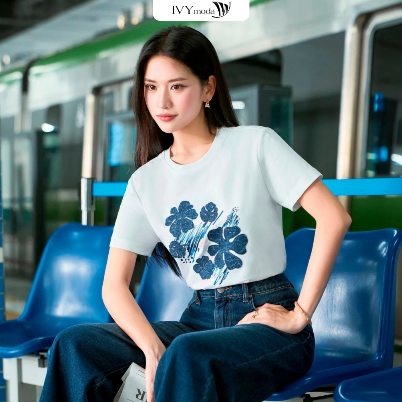 Mô tả Floral Printed Tee – Áo thun cotton họa tiết, Áo nữ trẻ trung dạo phố IVY moda MS 57M9134 - 2