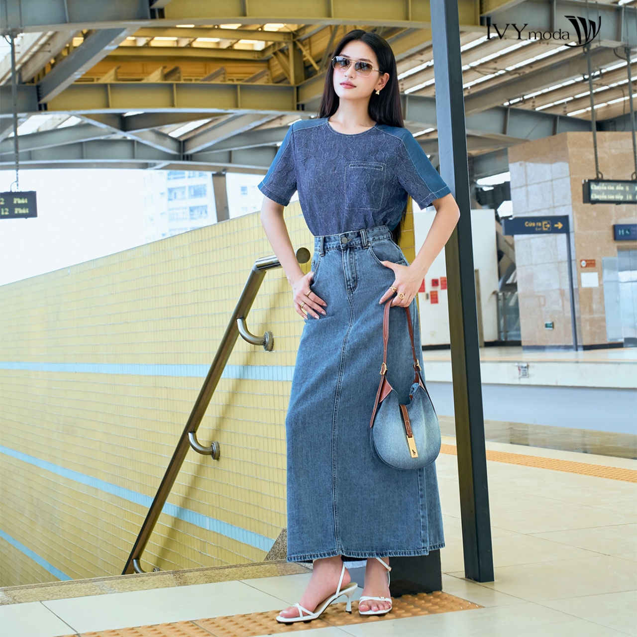 Mô tả Blue Breeze Shirt - Áo kiểu phối demin, Áo công sở dạo phố nữ IVY moda MS 16B0097 - 4