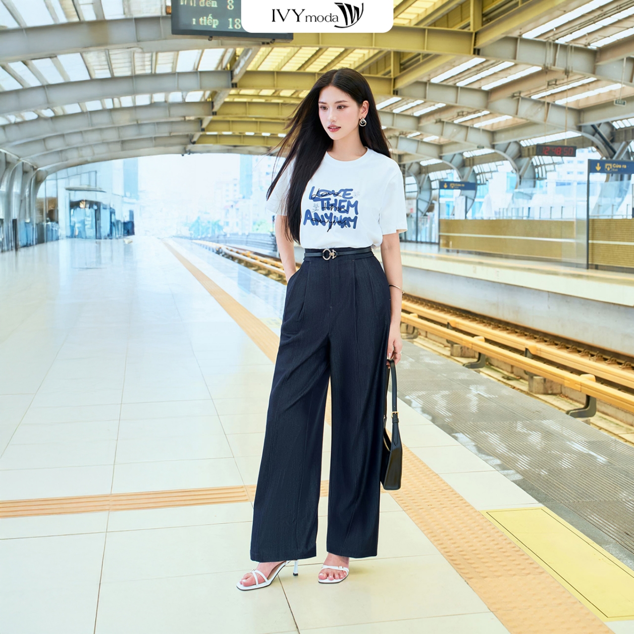 Mô tả Liberty Jeans - Quần denim dáng đứng, Quần công sở dạo phố nữ IVY moda MS 22B0087 - 2