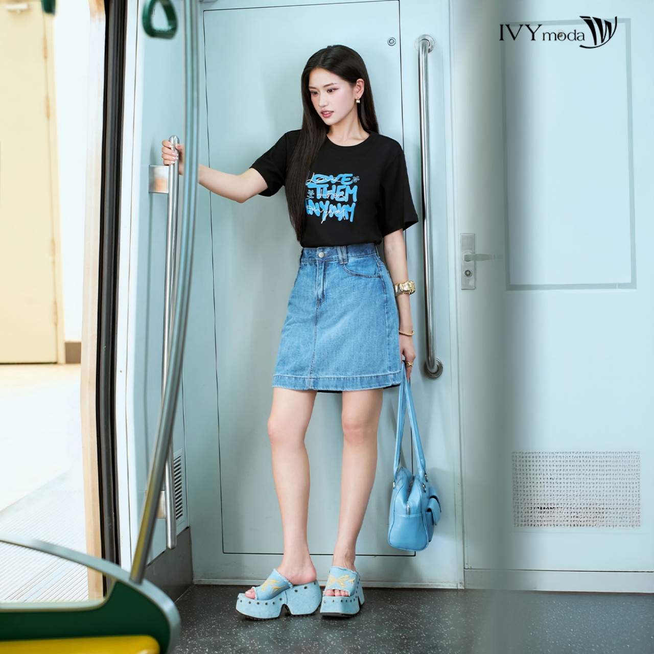 Mô tả Classic Shirt - Chân váy denim A ngắn, Chân váy công sở dạo phố nữ IVY moda MS 32M9082 - 4