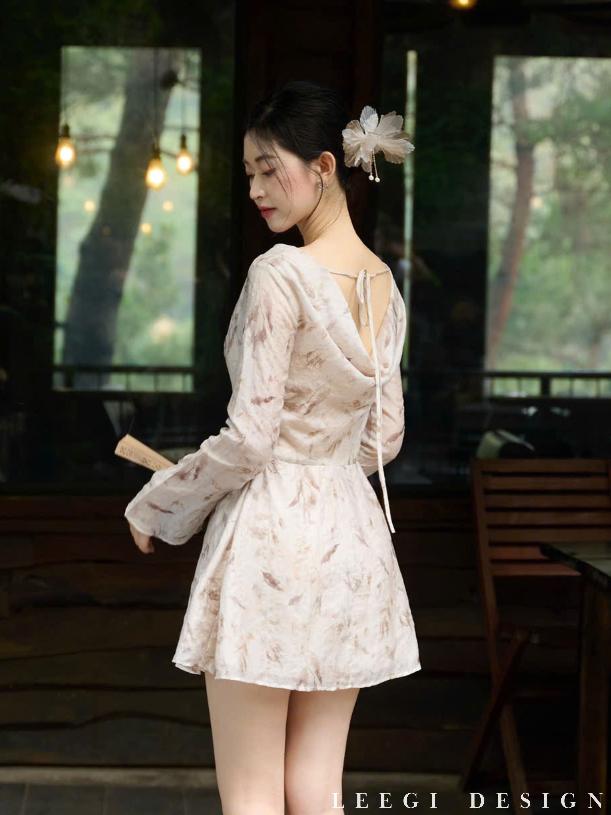 [KOL] Váy Nữ Sang Chảnh Dáng Ngắn Tơ Họa Tiết Xước Cổ Đổ Sau Lưng ROMAN ...