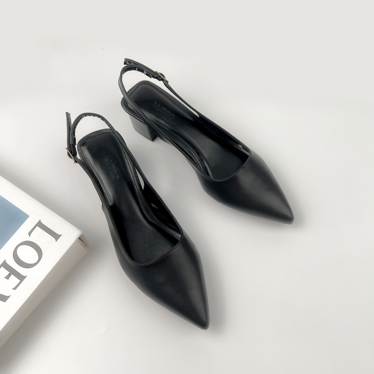Mô tả Giày Cao Gót Nữ 3 Phân Mũi Nhọn Dáng Slingback, Guốc Nữ Đế Vuông Kín Mũi Sang Trọng NU223 - 5