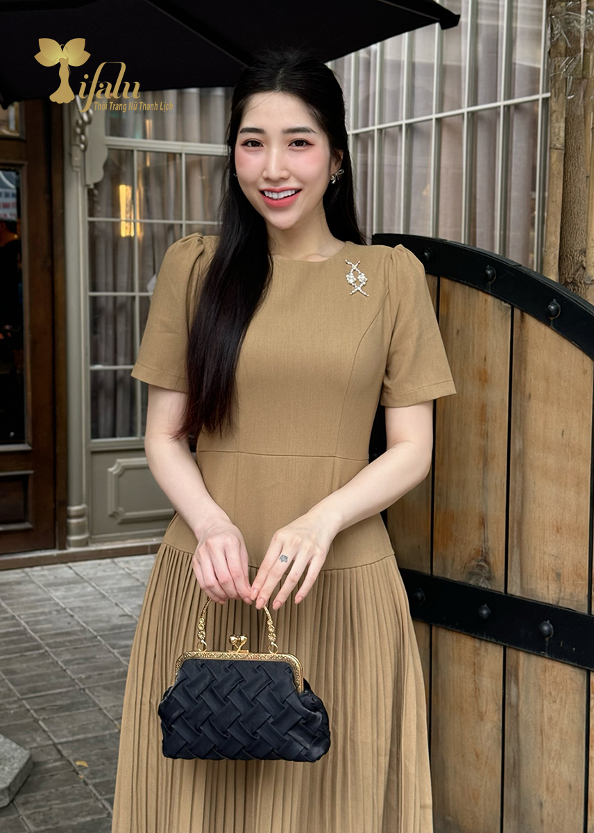 Mô tả Váy nữ Đầm dự tiệc màu be Zol by TIFALU dáng xòe A chân váy dập ly sang trọng - ZOL725BE - 2