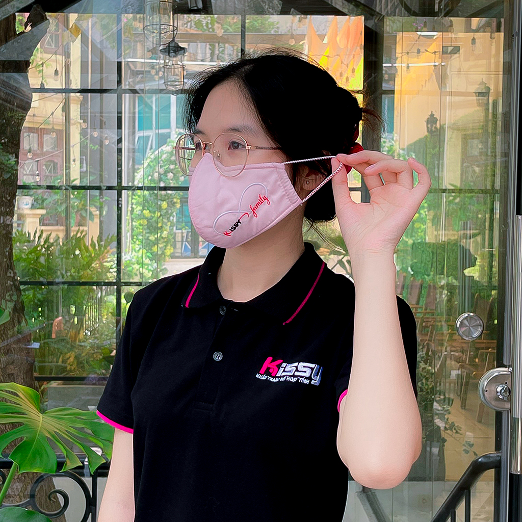 Mô tả Khẩu Trang Kissy Gia Đình Trơn Đủ Size Vải Cotton Sợi Hoạt Tính Chống Tia UV Ngăn Bụi Mịn PM 2.5 - 4