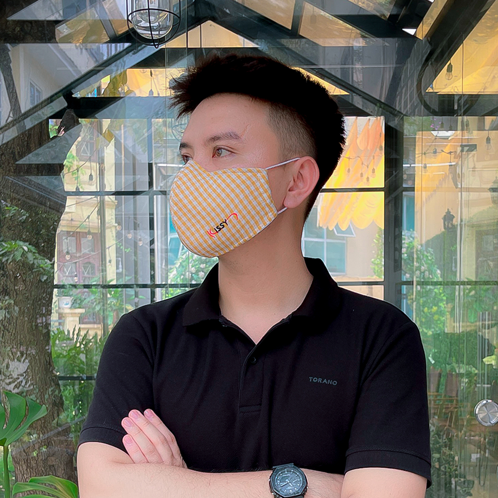 Mô tả Khẩu Trang Kissy Gia Đình Kẻ Caro Đủ Size Vải Cotton Sợi Hoạt Tính Chống Tia UV Ngăn Bụi Mịn PM 2.5 - 2