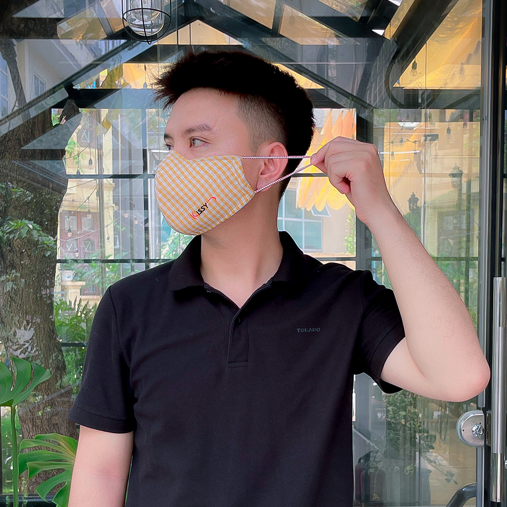 Mô tả Khẩu Trang Kissy Gia Đình Kẻ Caro Đủ Size Vải Cotton Sợi Hoạt Tính Chống Tia UV Ngăn Bụi Mịn PM 2.5 - 4