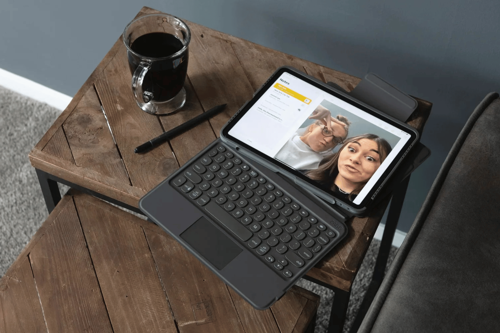 Ốp Lưng Bàn Phím IPAD ZAGG Pro Keys With Trackpad Có Đèn Led Phím ...