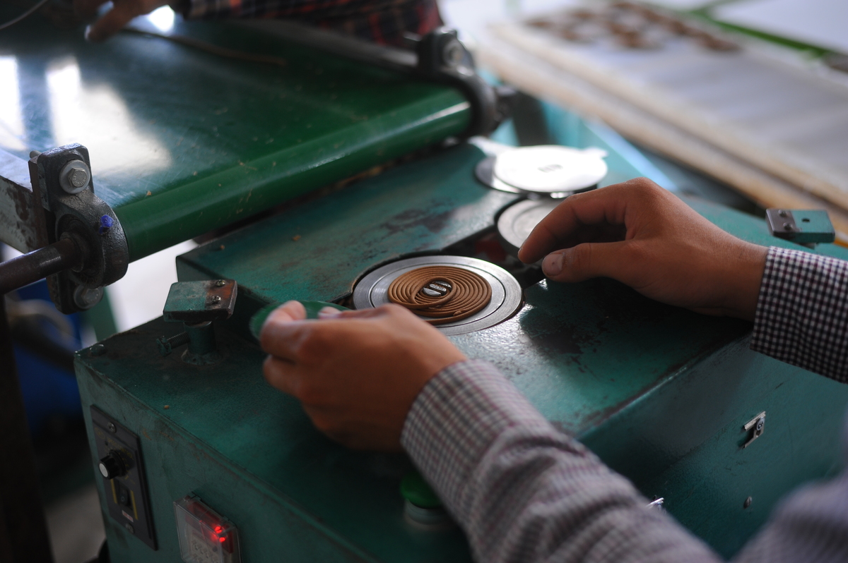 Mô tả Trầm khoanh Haga Cao cấp/Đặc biệt/Thượng hạng, thời gian cháy lâu, thơm đậm hương trầm - 3
