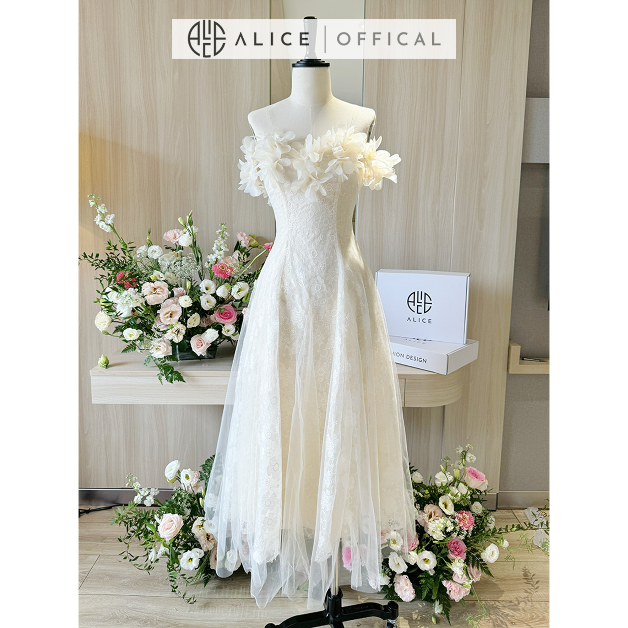 Mô tả Váy Ren Tiểu Thư Trễ Vai Đính Hoa Nổi Phối Lưới Xòe Bồng ALICE Phong Cách Điệu Đà, Nhẹ Nhàng V1244 - 8