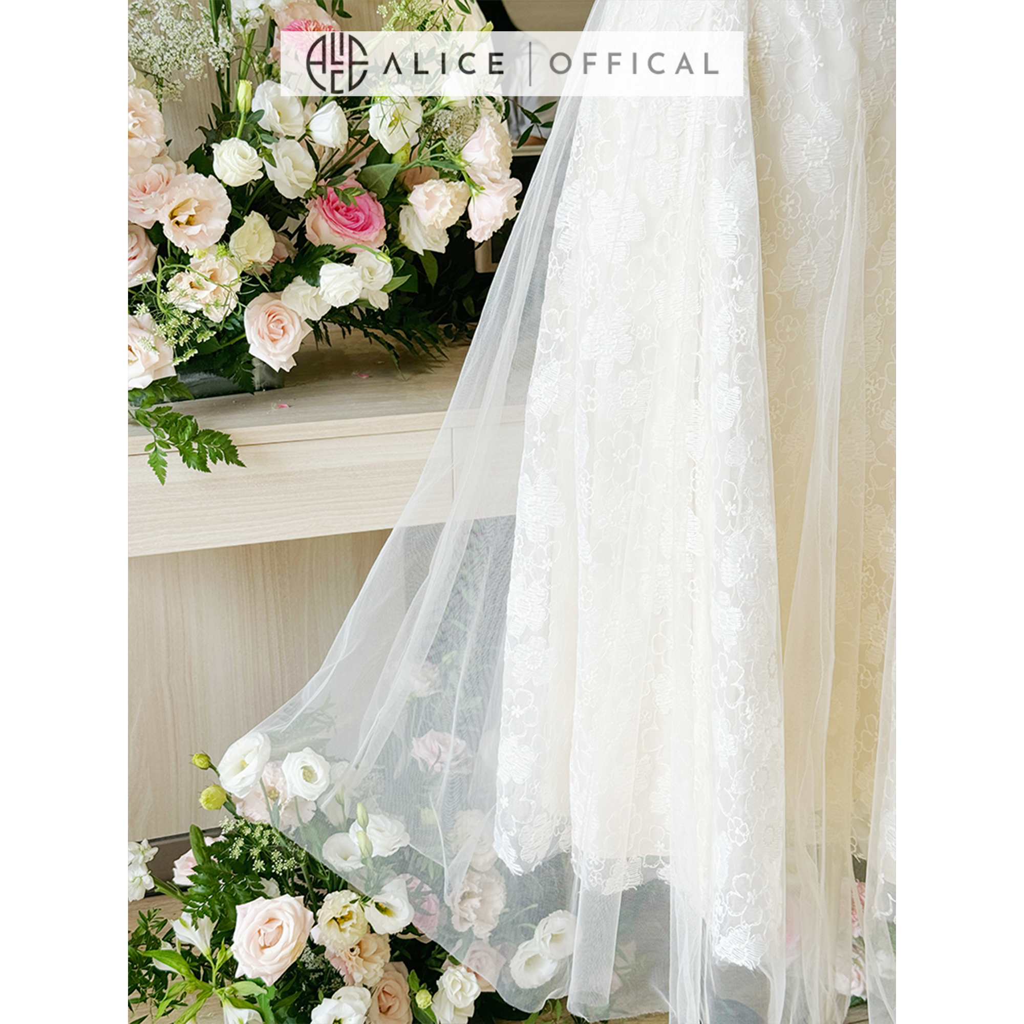 Mô tả Váy Ren Tiểu Thư Trễ Vai Đính Hoa Nổi Phối Lưới Xòe Bồng ALICE Phong Cách Điệu Đà, Nhẹ Nhàng V1244 - 9