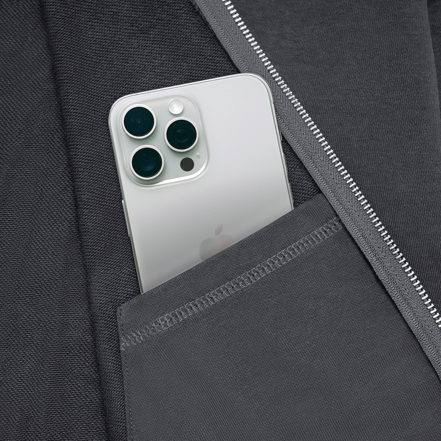 Mô tả Áo Khoác Hoodie DAPPERANDMORE Form Boxy Uniform Zipped Vải Nỉ Chân Cua 100% Cotton 450GSM - Grey - 2
