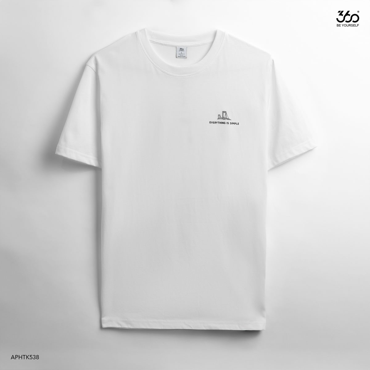Chi tiết hình in nhỏ trên áo thun 360 Boutique APHTK538