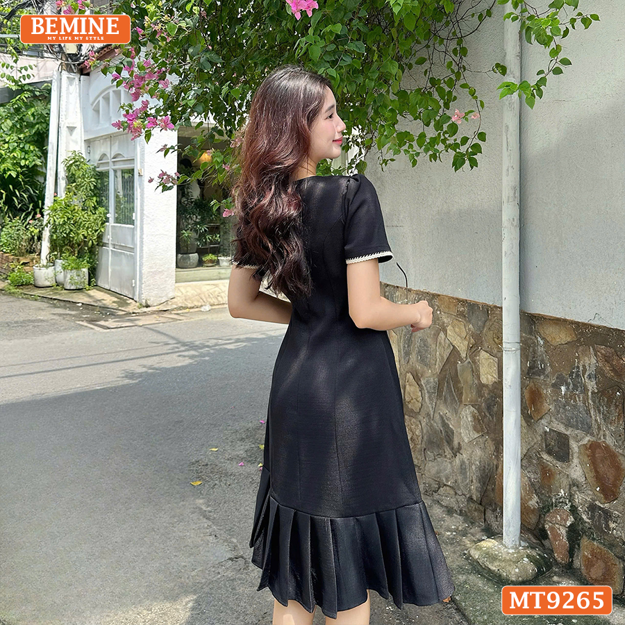 Mô tả Đầm thiết kế cổ tròn đính nút dáng đuôi cá có xếp ly BEMINE MT9265 - 3