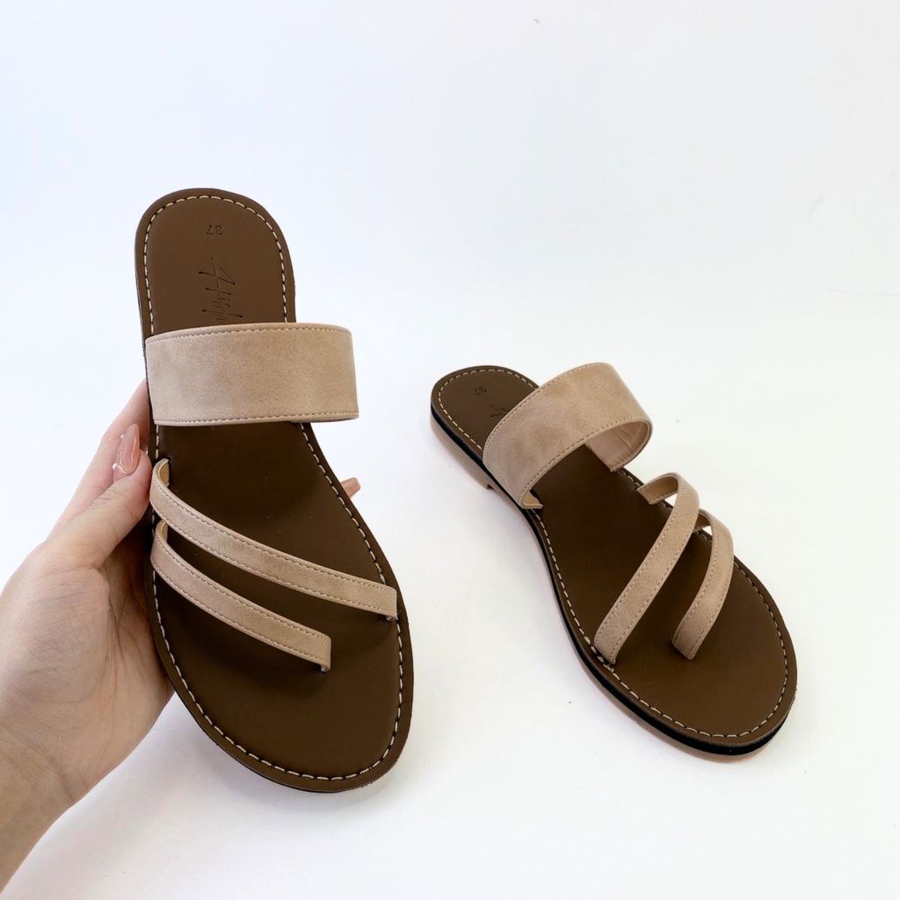 Mô tả Dép Lê Nữ Xỏ Ngón Thời Trang Hishoo Quai Ngang Cao Cấp Có Bigsize S035 - 6