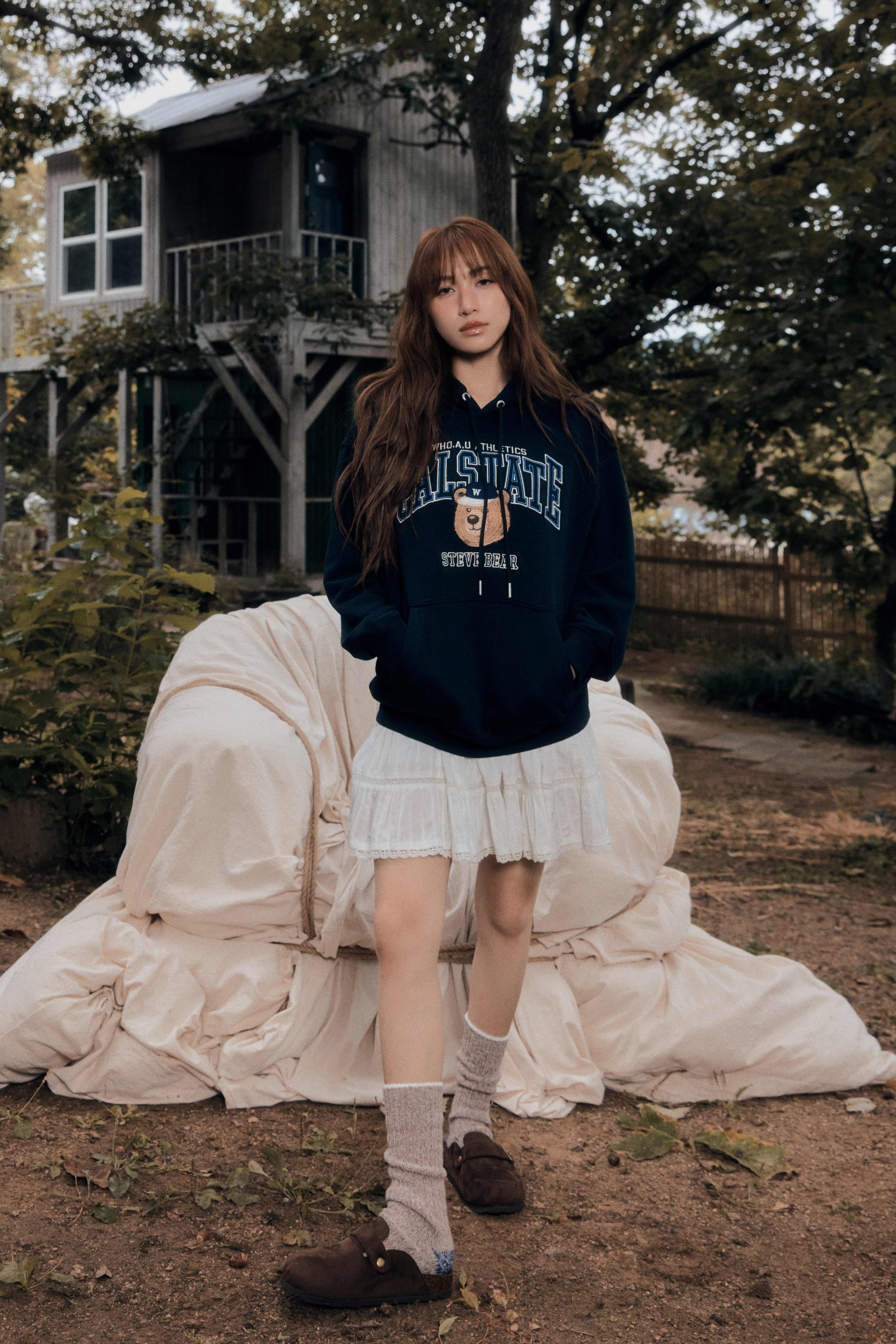 WHO.A.U x Hòa Minzy] Áo Hoodie WHO.A.U Steve Campus