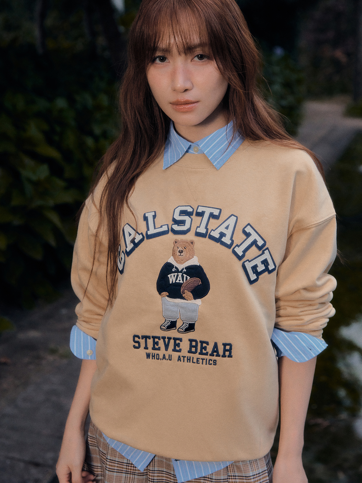 【韓国WHO.A.U フーアーユー】Steve Patch Sweatshirt 韓国WHO.A.U フーアーユー】Steve Patch Sweatshirt