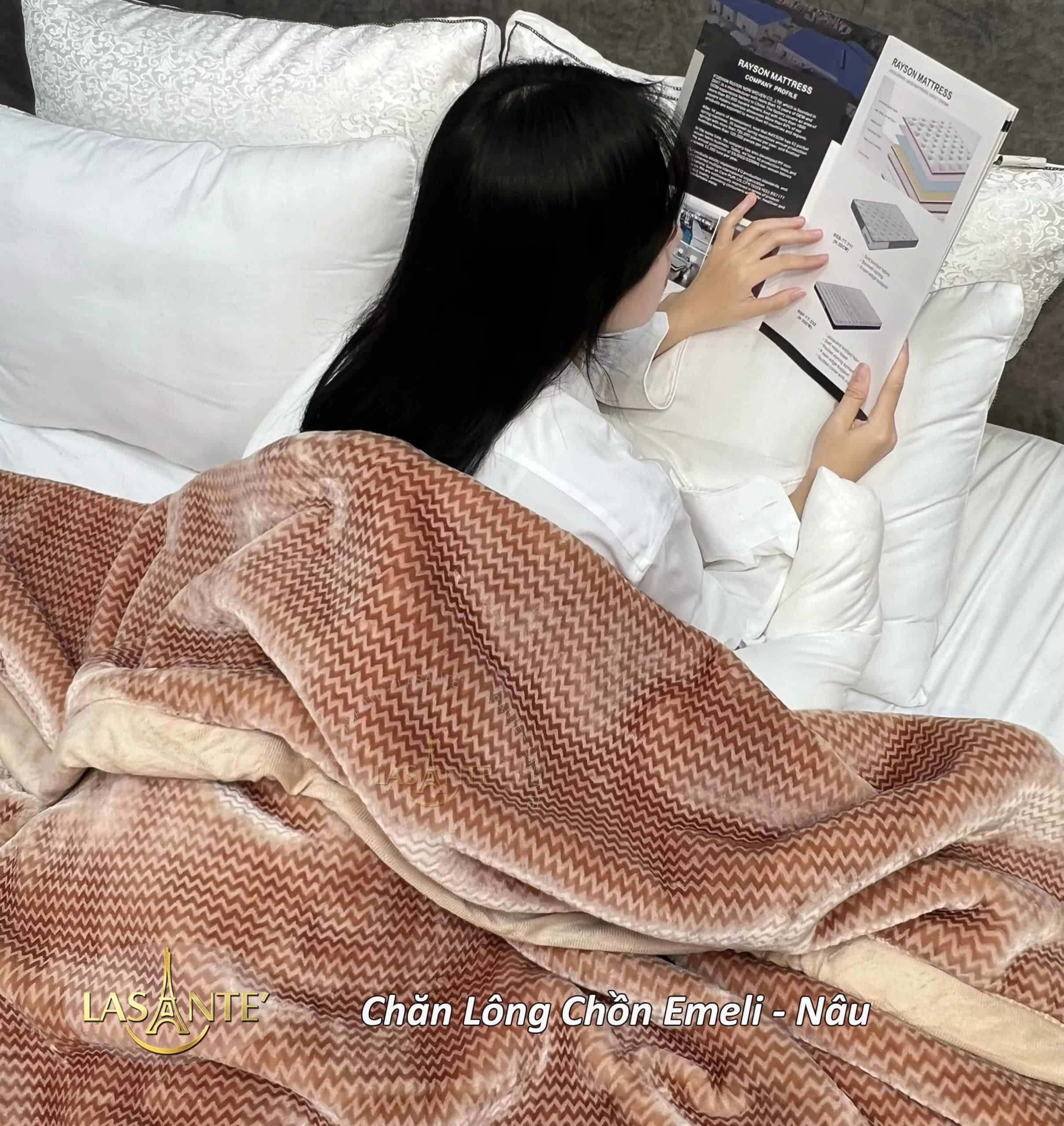 Chăn Lông Tuyết Chồn Emeli Lasante gấp gọn