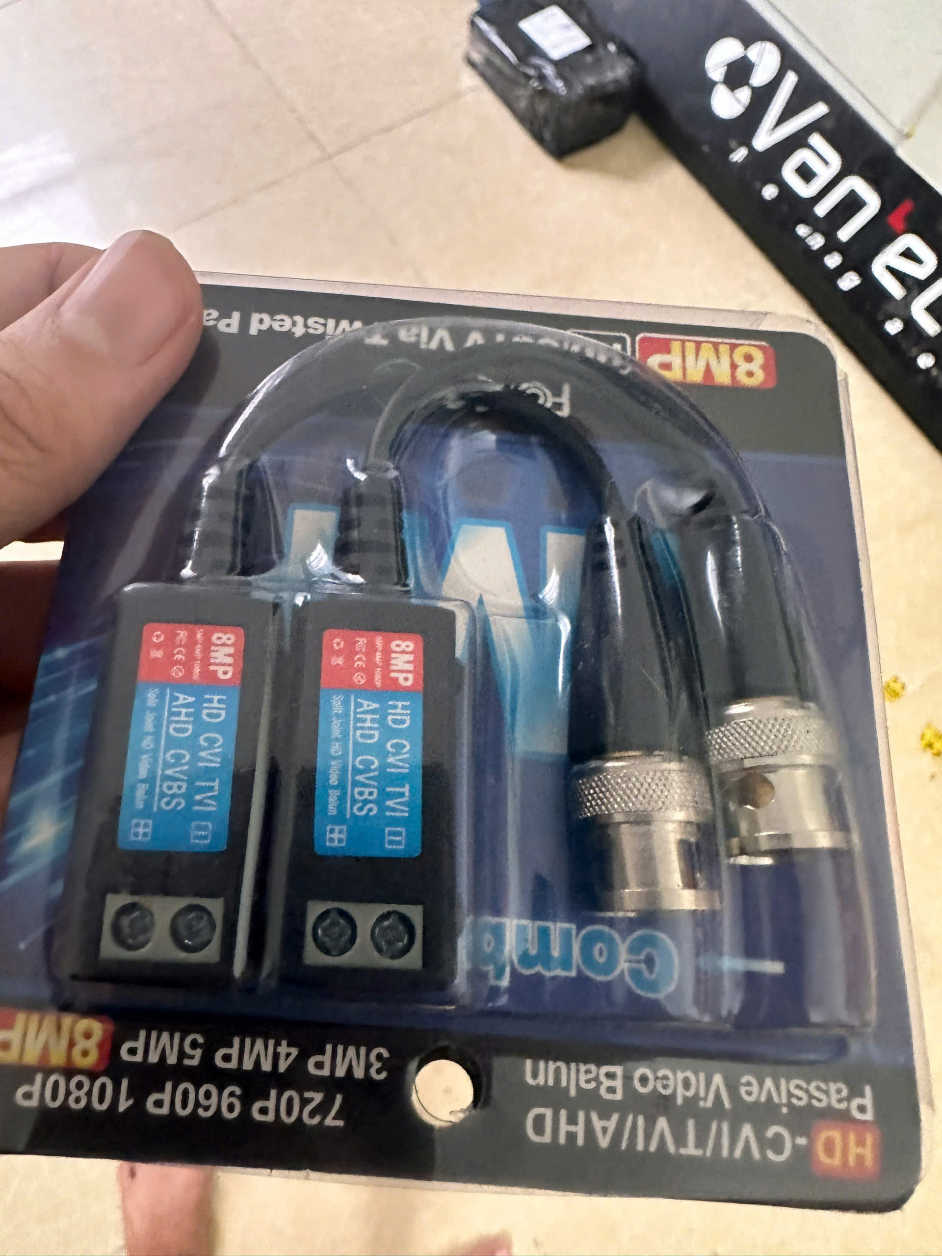 Video balun camera 8MB VẶN ỐC loại tốt chuyên camera. kéo dây xa ...