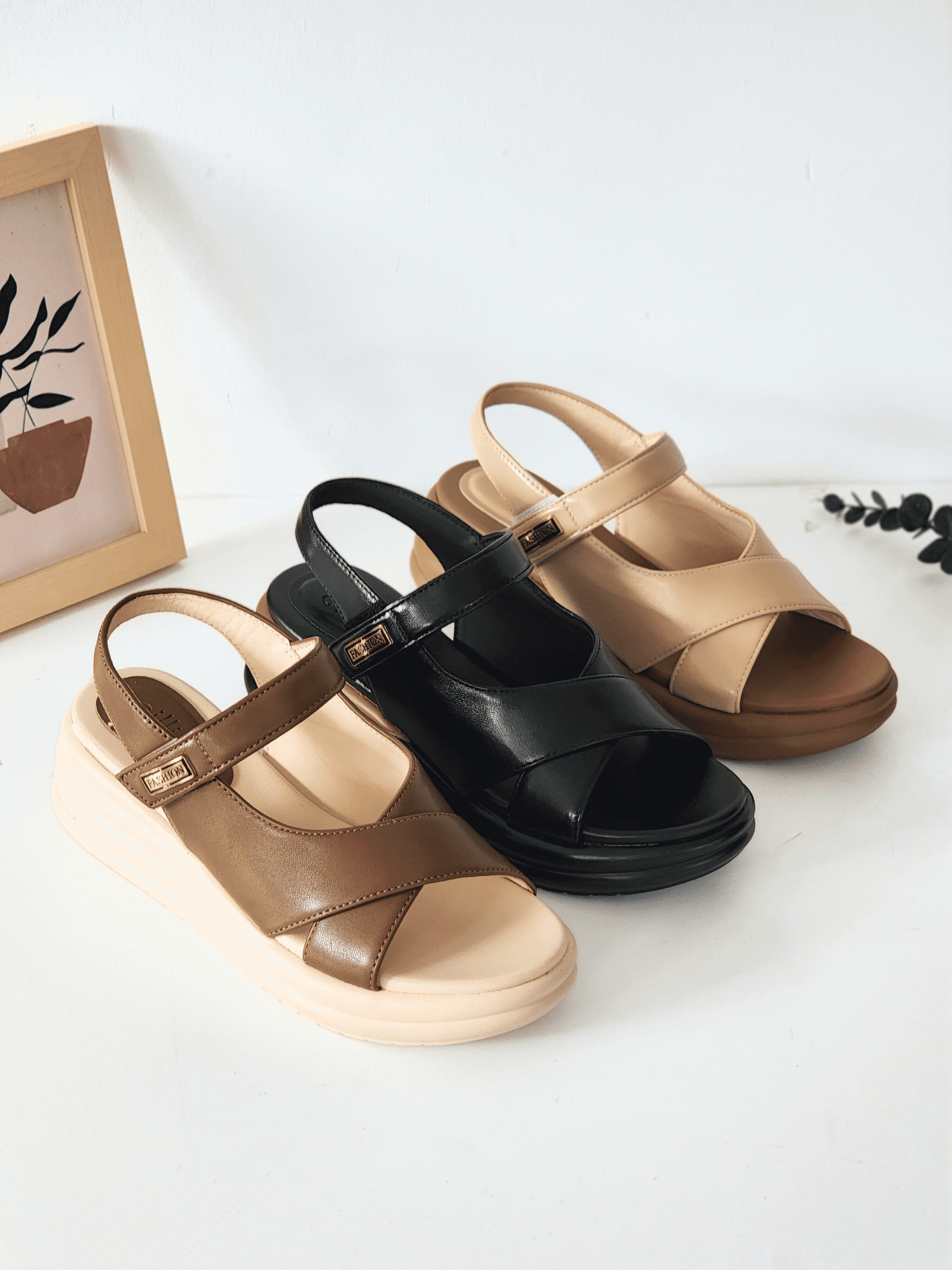 Mô tả Dép Sandal Bánh Mì Nữ Cillie Đế Cao 5cm Êm Mềm Chống Trơn Quai Da Trơn SD29 - 1
