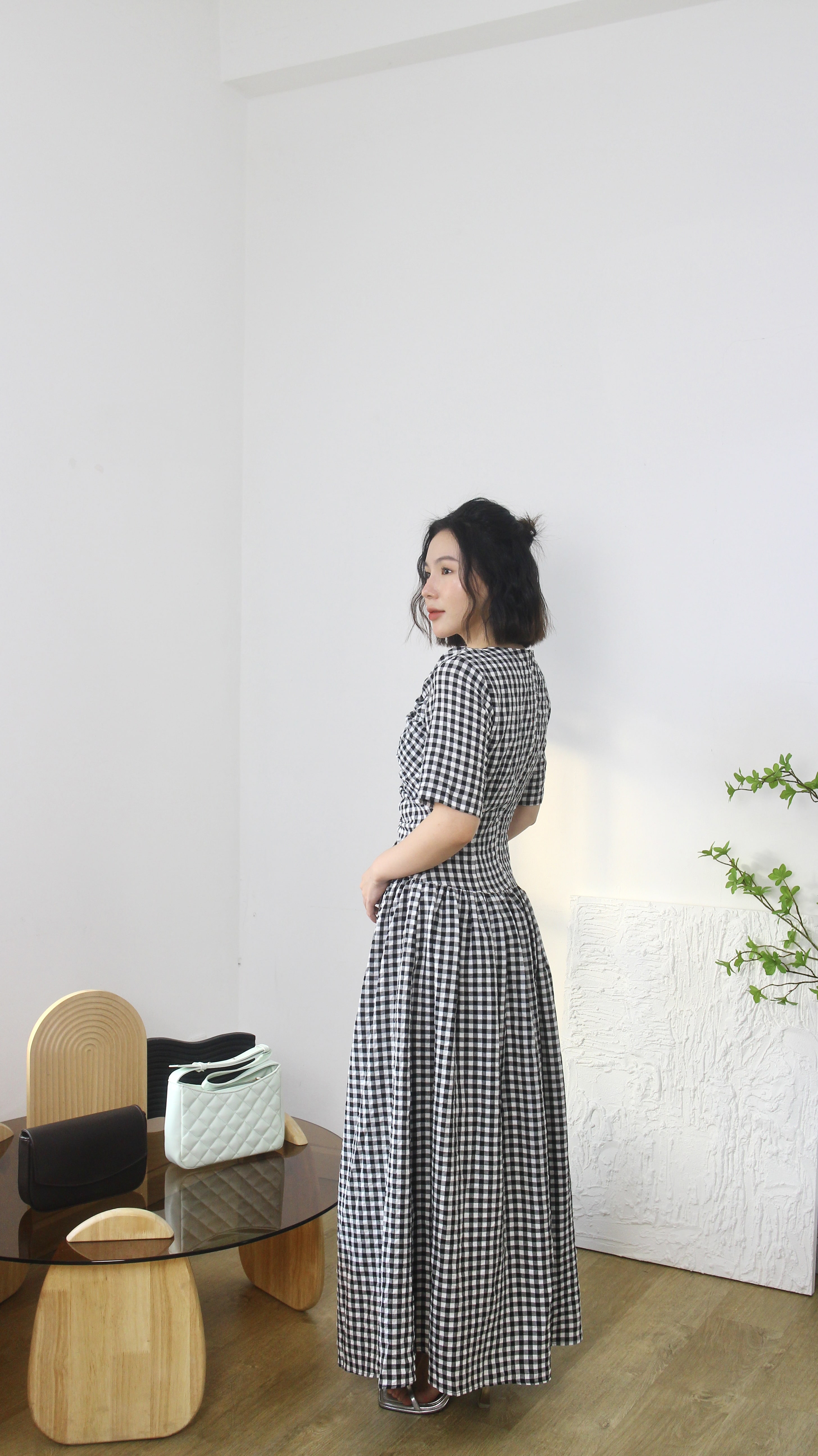 Mô tả Đầm KERENZA cổ V xếp nếp thun tùng xòe KHÂU BY CQ - 2