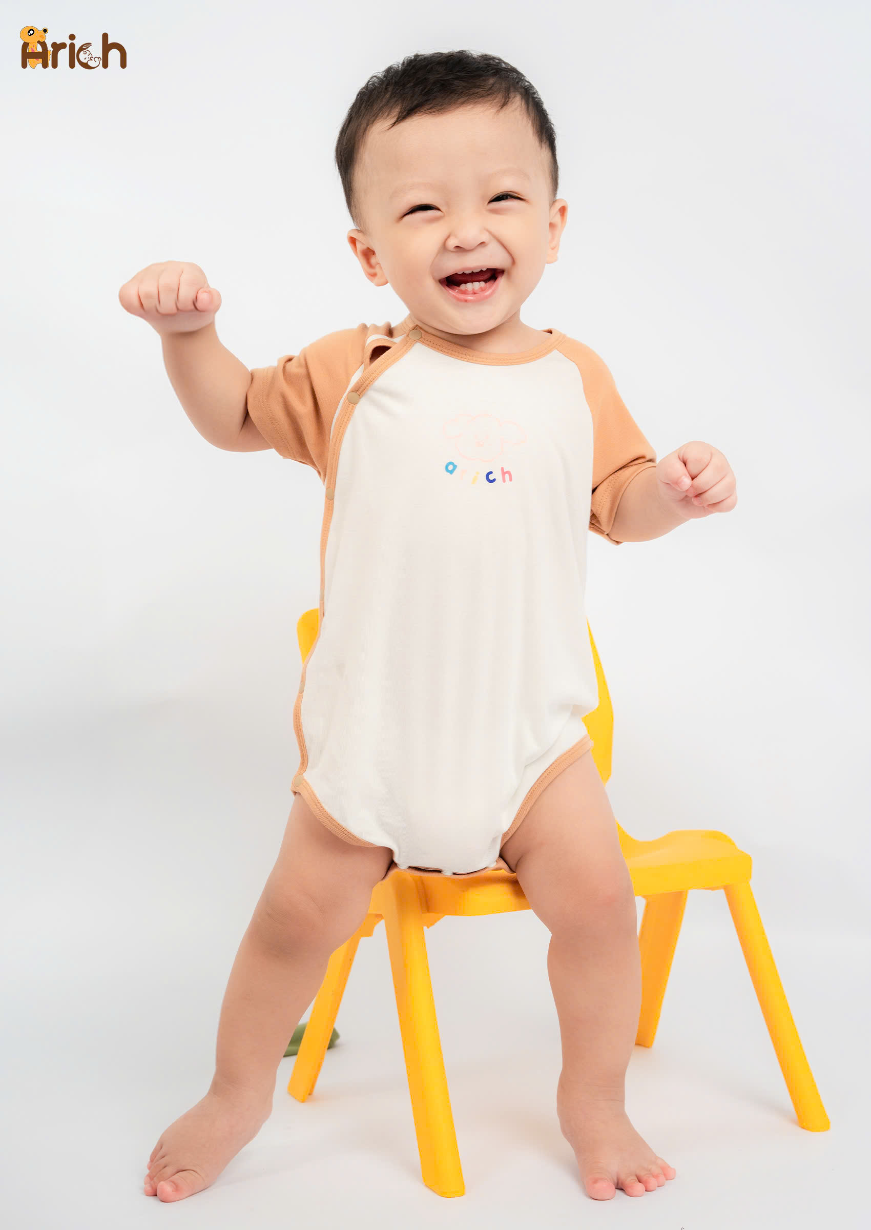 Mô tả Newborn - 18 tháng , Body chip cộc tay cài lệch Arich phối hình in cho bé trai, bé gái - 3