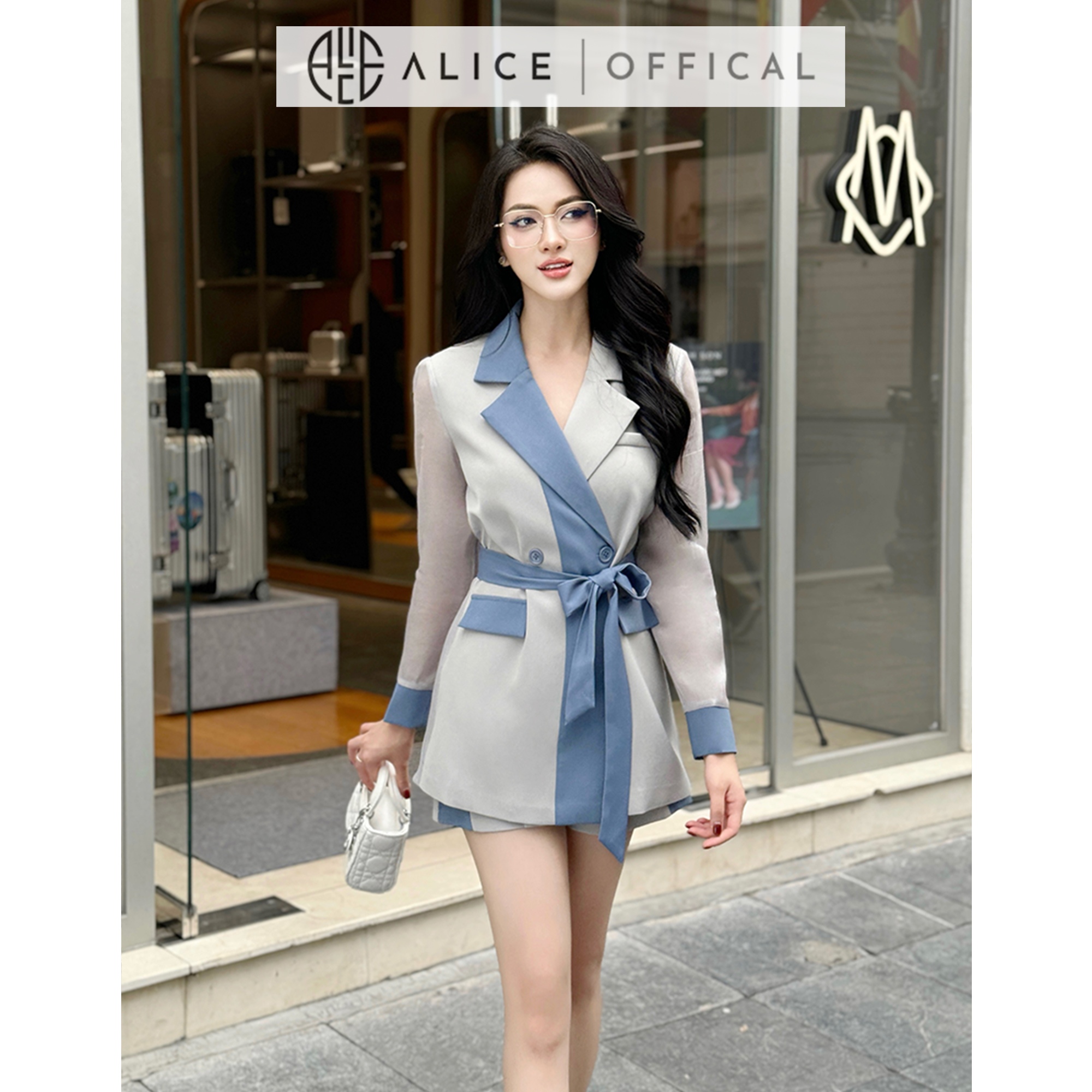 Mô tả Set Vest Thanh Lịch Phối Màu Xanh Ghi Alice Chất Tơ Hàn Lót Lụa Áo Thắt Eo Phối Quần Ngắn Thoải Mái S700 - 1