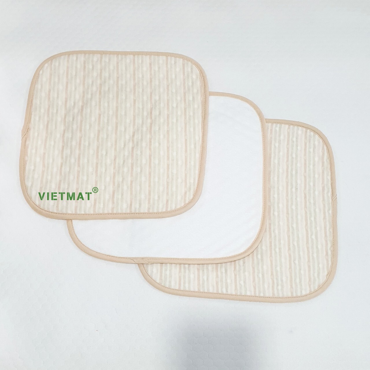 Mô tả 3 tấm lót chống thấm cho bé Vietmat kích thước 30x30cm lót mông mềm êm, siêu hút nước - 4