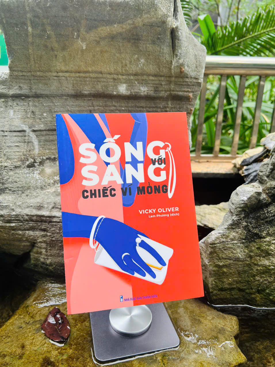 Mô tả Sách: Sống Sang Với Chiếc Ví Mỏng - 1