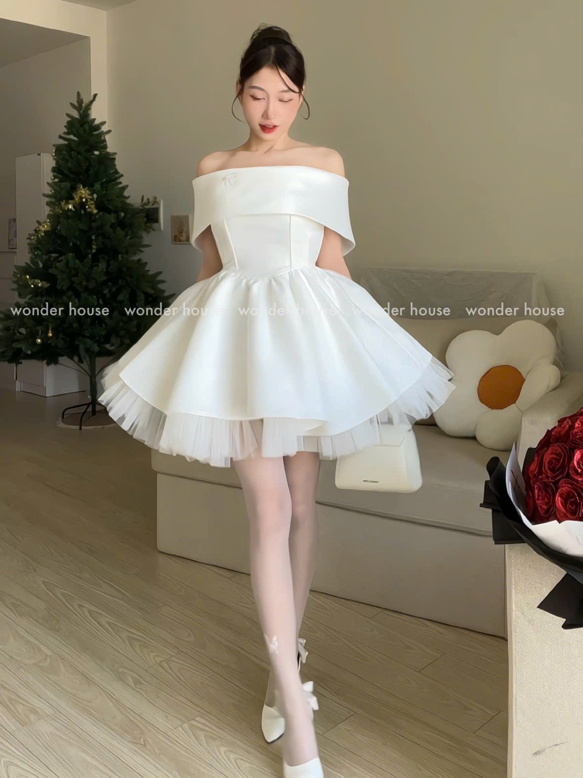 Mô tả Bling Bling Dress Wonderhouse Đầm trễ vai tùng xòe chất vải kim tuyến dự tiệc - 2