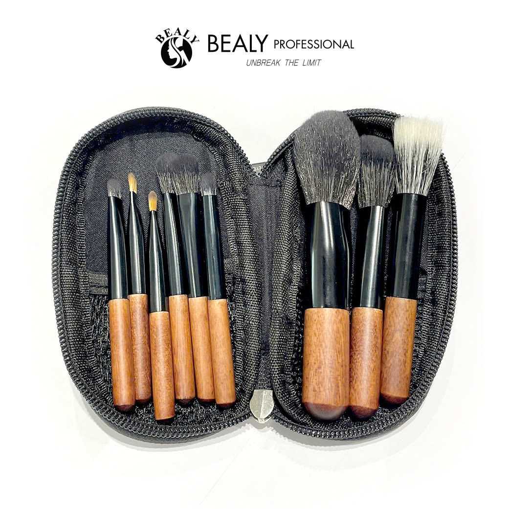 Mô tả BỘ CỌ TRANG ĐIỂM COSMETIC TÍ HON CÁN GỖ 9C - 4