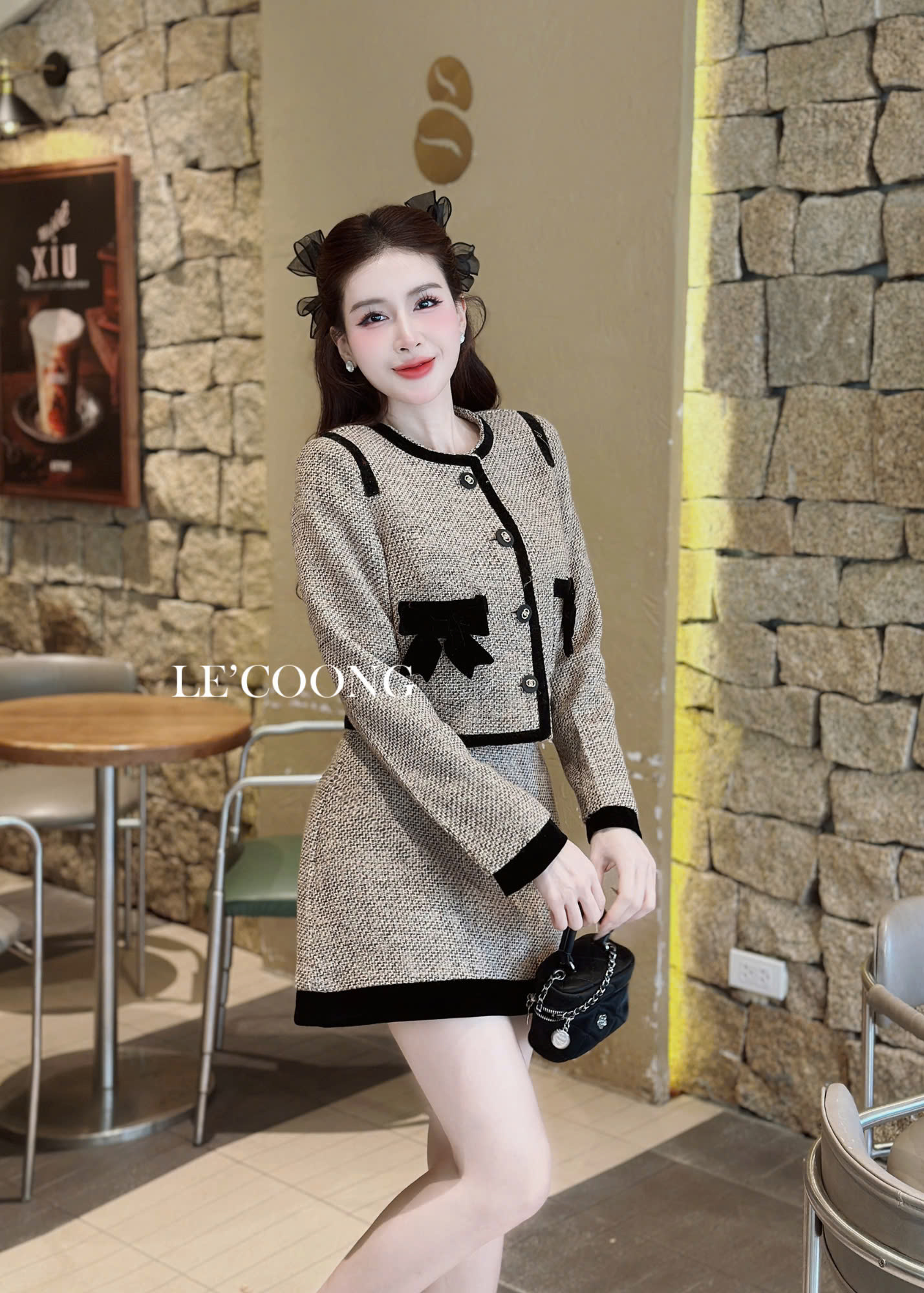 Mô tả Set Dạ Tweed Dáng Ngắn Hai Màu Đỏ Nâu Phối Nhung LECOONG B175 Đầm Đẹp Tiểu Thư Sang Chảnh - 2